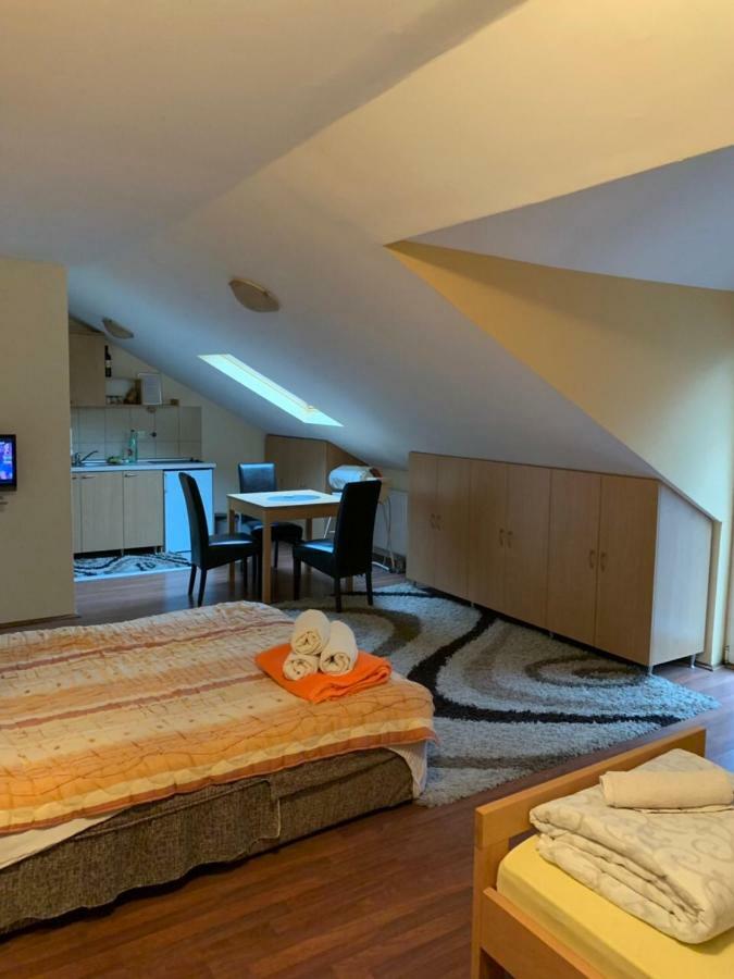 Apartmani Jovanovic Ivanjica Eksteriør billede